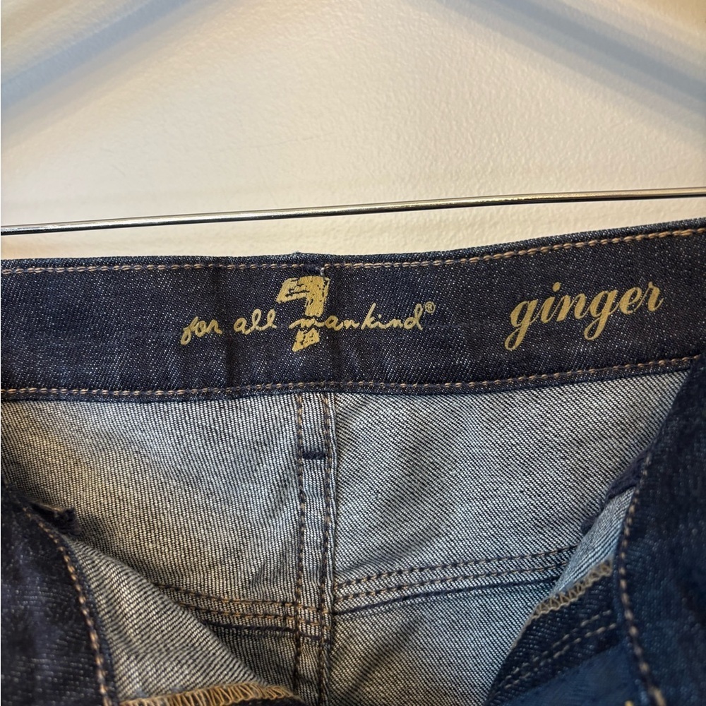 7 For All Mankind Dark Blue Cuffed Jean Shorts size 29 - Picture 4 of 10
